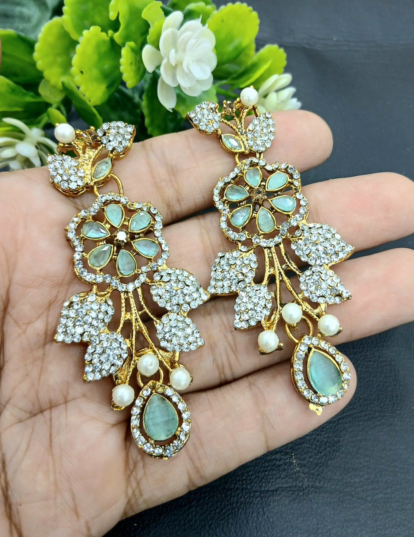 Manjoos Earrings – New Style