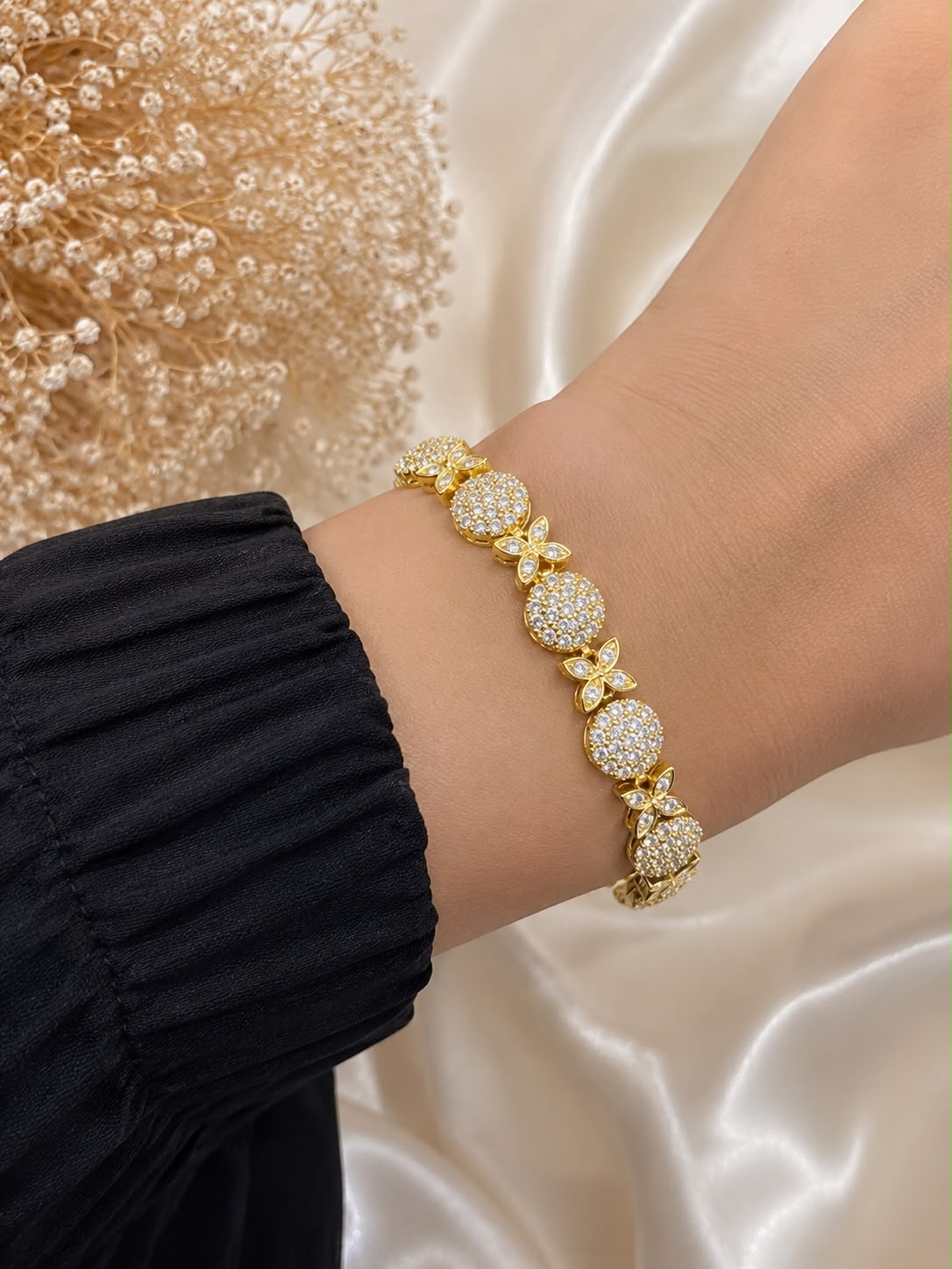 Royal all Design Zircon Bracelet